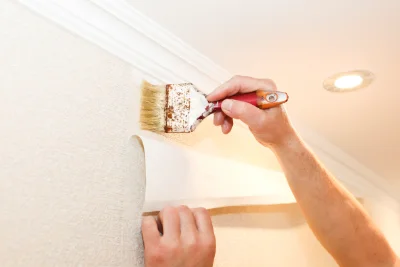 Pose de papier peint à Mars — revêtements muraux et toiles de verre